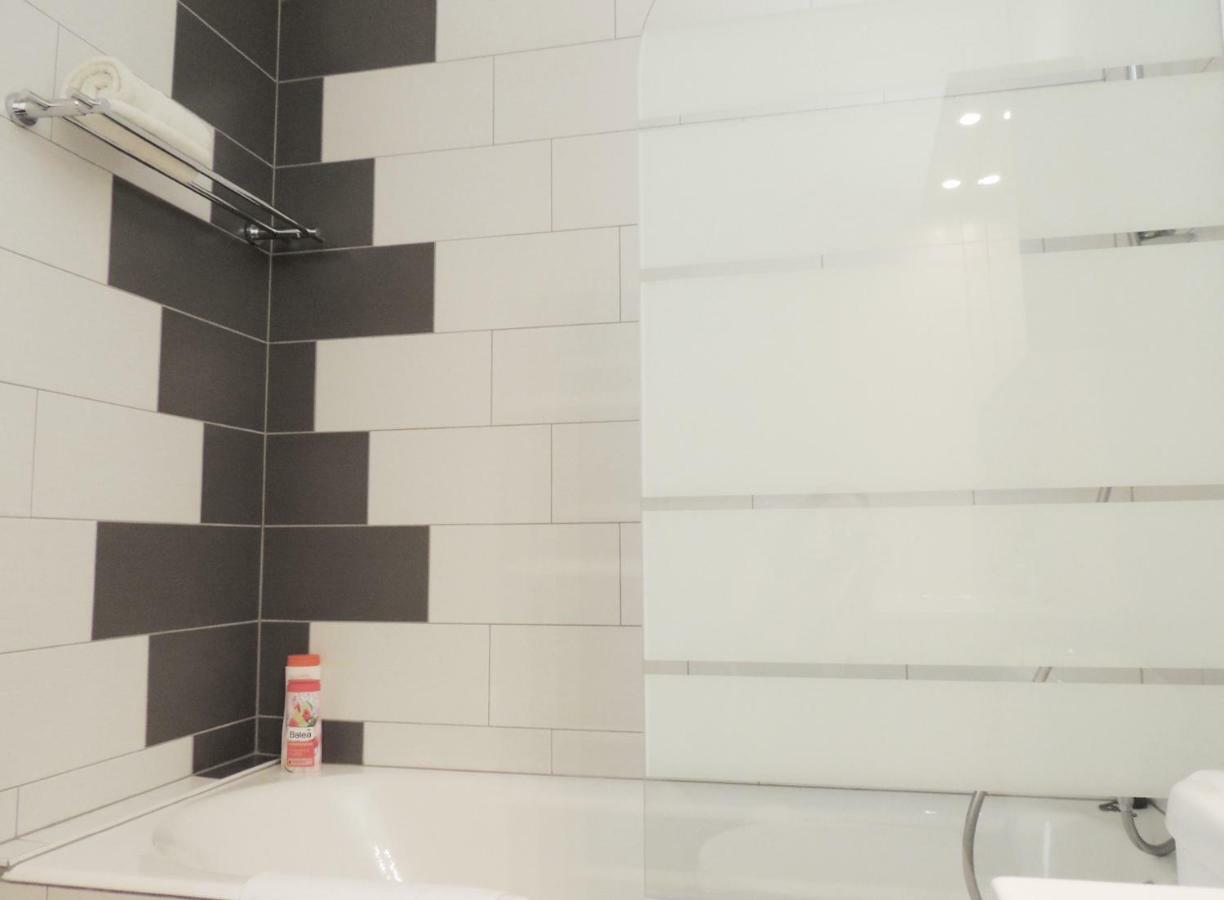 Appart'Azur Haguenau - Centre Grand'Rue - Logements Entiers Pour Voyageur Pro エクステリア 写真